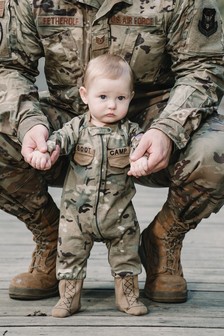Kinder Packung 5 Hmtc Mtp Tarnfarbe Match - Hose,Hemd Tee,Hundemarken,Gürtel E - Foto 3